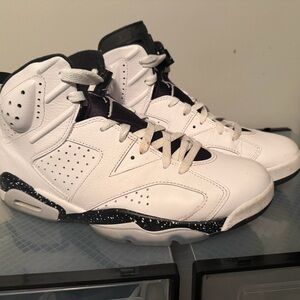 Jordan 6 Retro “Reverse Oreo”